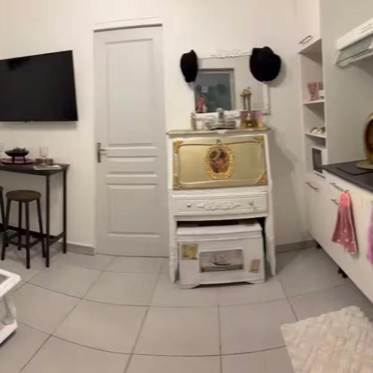 estudio con piscina y jacuzzi - Apartamento de 1 dormitorio - 7