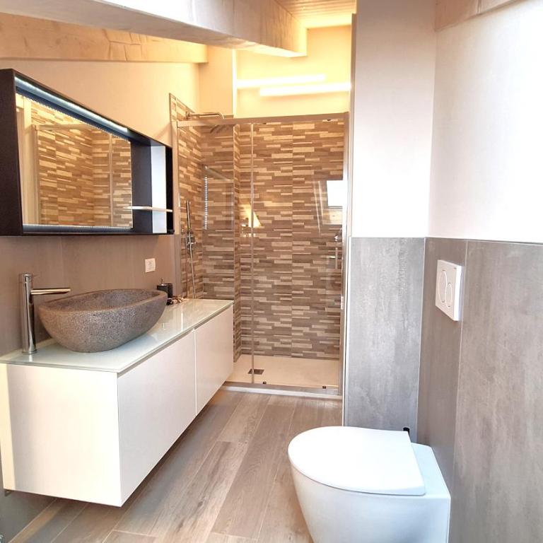 Attico 3 camere con doppi servizi Piazza Torino - Appartamento con 3 Camere da Letto - 24