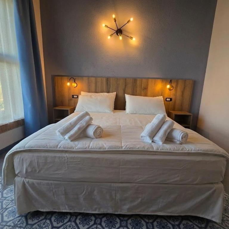 Agriturismo Maison Oro Verde - Camera Matrimoniale/Doppia con Letti Singoli con Bagno Privato - 1