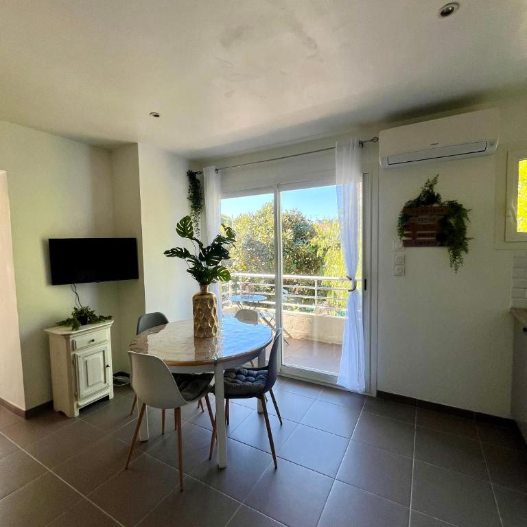 Azur Paradise - One-Bedroom Apartment - 4