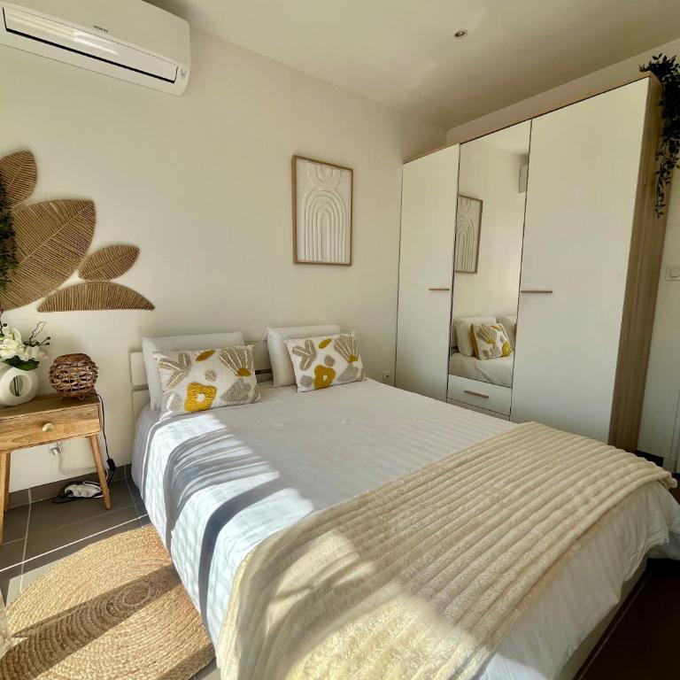 Azur Paradise - One-Bedroom Apartment - 9