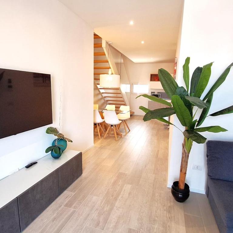 Attico 3 camere con doppi servizi Piazza Torino - Appartamento con 3 Camere da Letto - 7