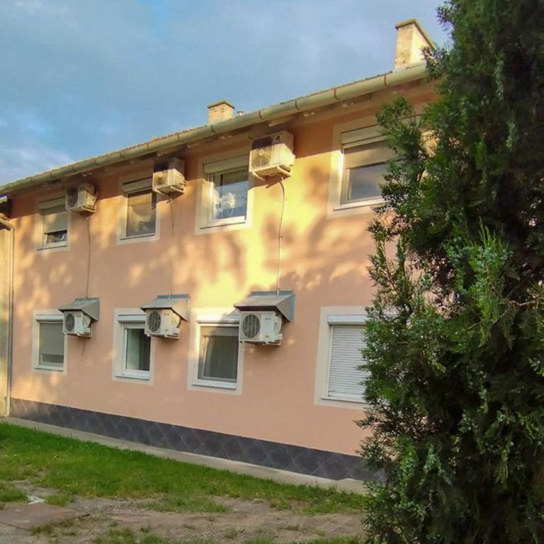 OurStay - One-Bedroom Apartment - 11