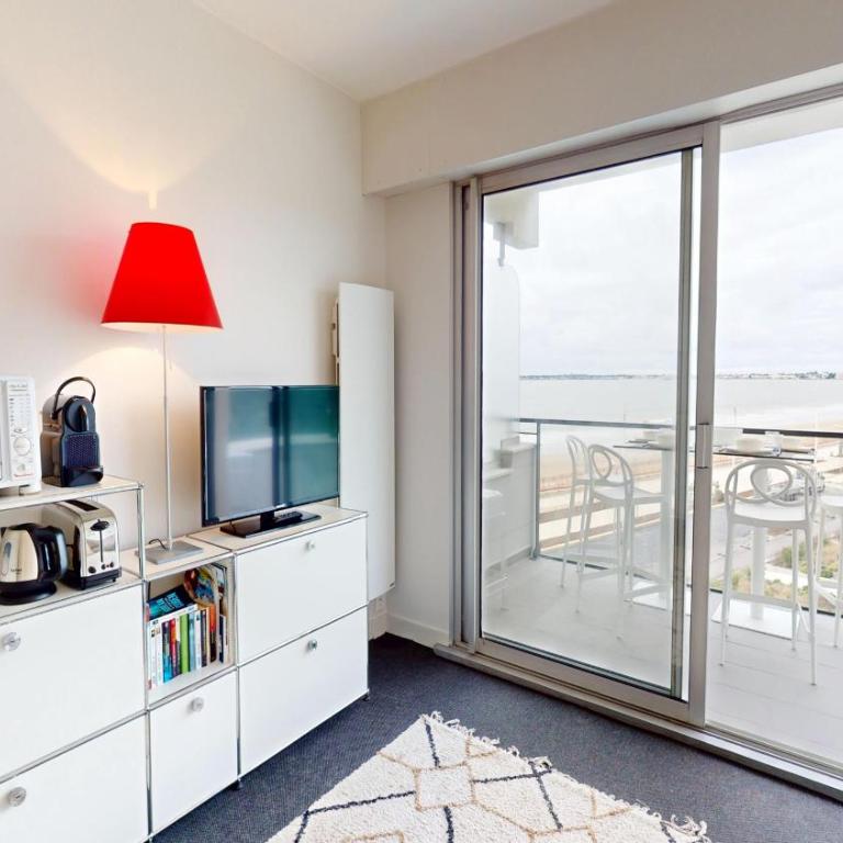 Belle Isle - Studio - Vue sur Mer - 10