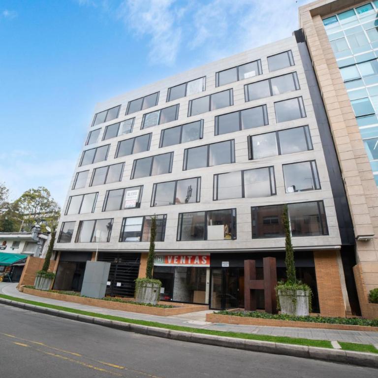 Premium Studio in Chicó Excellent location near the World Trade Center - Estudio Deluxe con cama grande - 16
