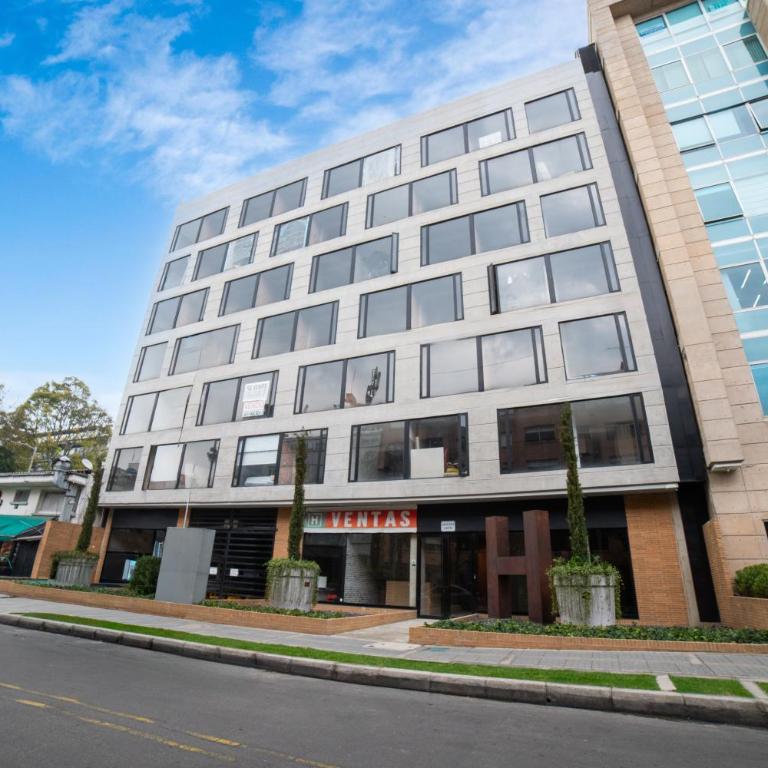 Premium Studio in Chicó Excellent location near the World Trade Center - Estudio Deluxe con cama grande - 17