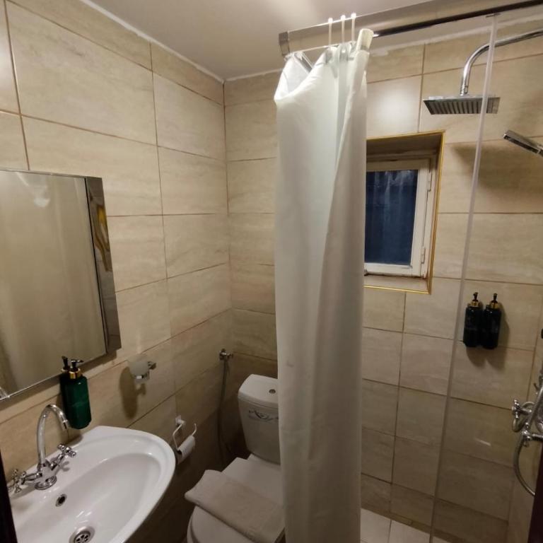 Beatrix Suites - Superior Studio - 7