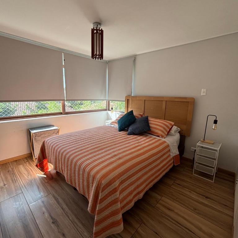 Amplio Departamento en Plaza Ñuñoa - Vista a Cordillera Despejada - Three-Bedroom Apartment - 12