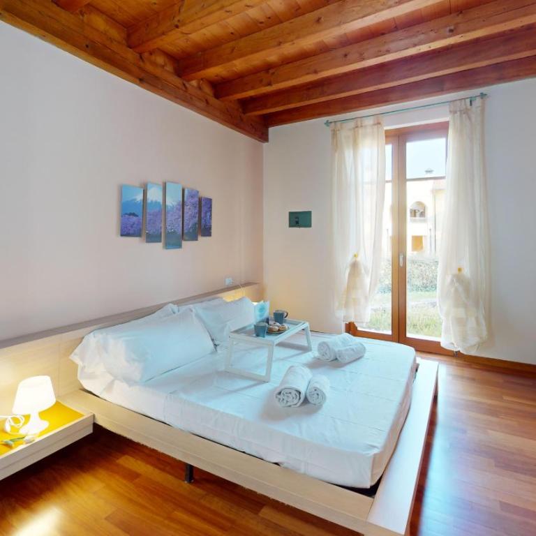 Sakura House By Bookinggardalake - Apartment with Garden View - 8