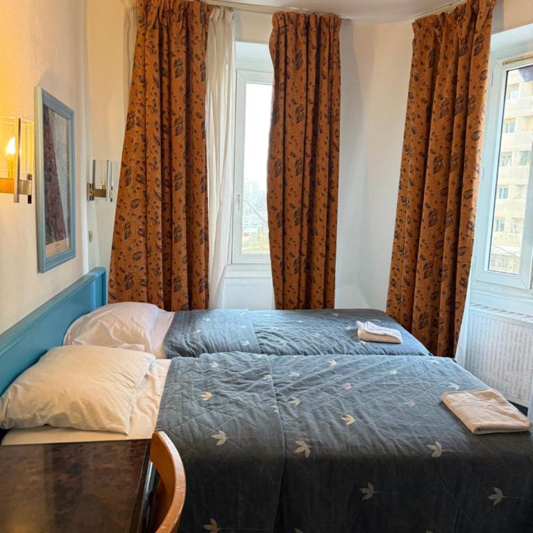 Hotel Le Velodrome - Chambre Lits Jumeaux - 1