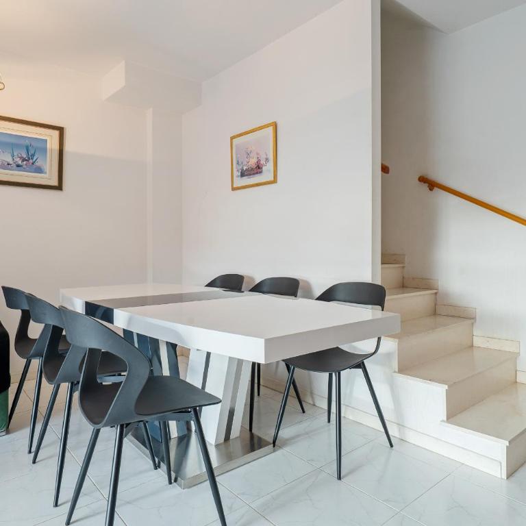 Hauzify I Casa Arboç - Casa de 4 dormitorios - 3