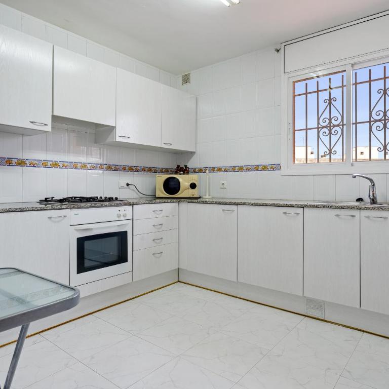 Hauzify I Casa Arboç - Casa de 4 dormitorios - 6