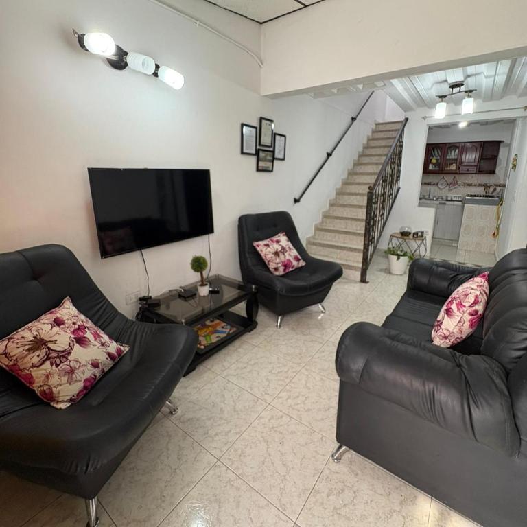 Como en casa - Two-Bedroom House - 1