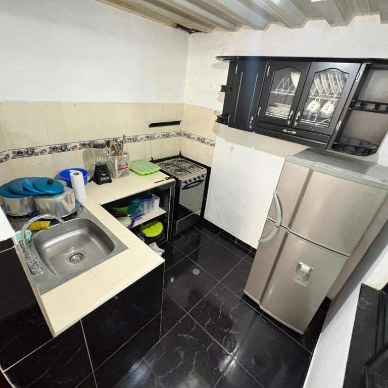 Como en casa - Three-Bedroom House - 6