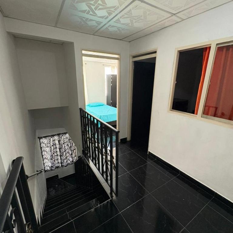 Como en casa - Three-Bedroom House - 9
