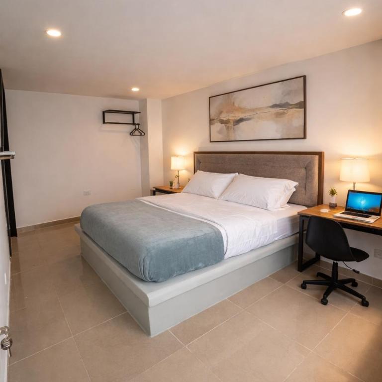 Castellana Suits 99 - Deluxe Queen Room - 2