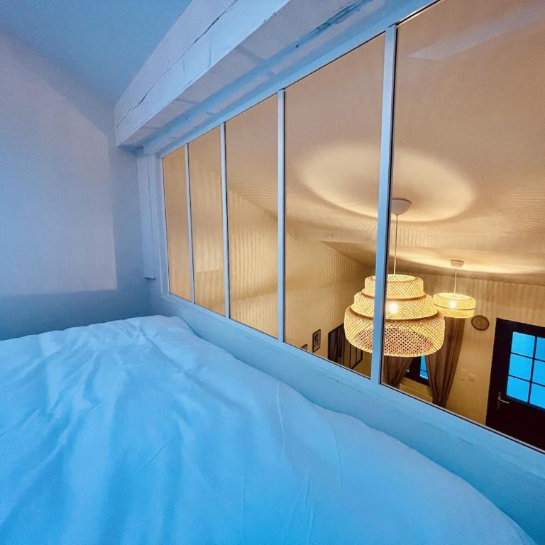 Studio Coquetty petit duplex paisible sur cour - Apartamento de 1 dormitorio - 4