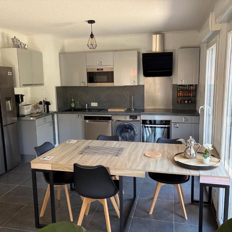Appartement 65m2 avec Piscine et Rez de jardin 80m2 - Apartment mit 2 Schlafzimmern - 8