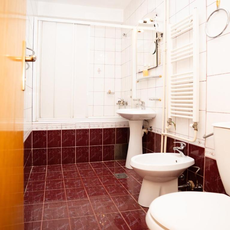 Hotel Ferijalac - Family Room - 8