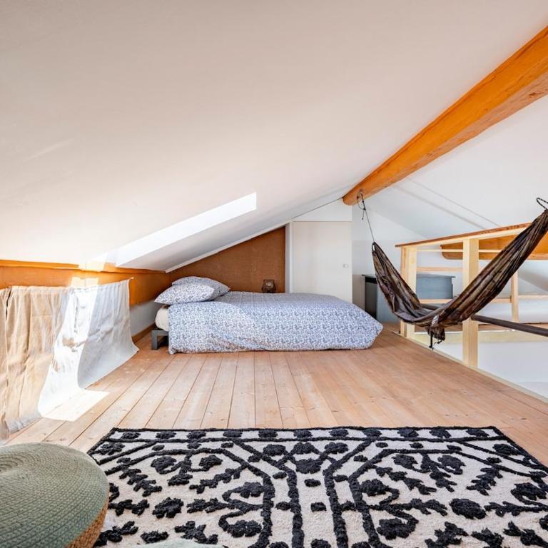 Bright T4 in central Grenoble - Mountain view - Three-Bedroom Apartment - 32