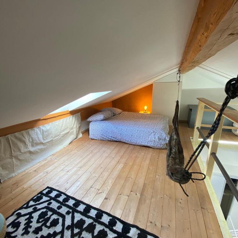 Bright T4 in central Grenoble - Mountain view - Three-Bedroom Apartment - 38
