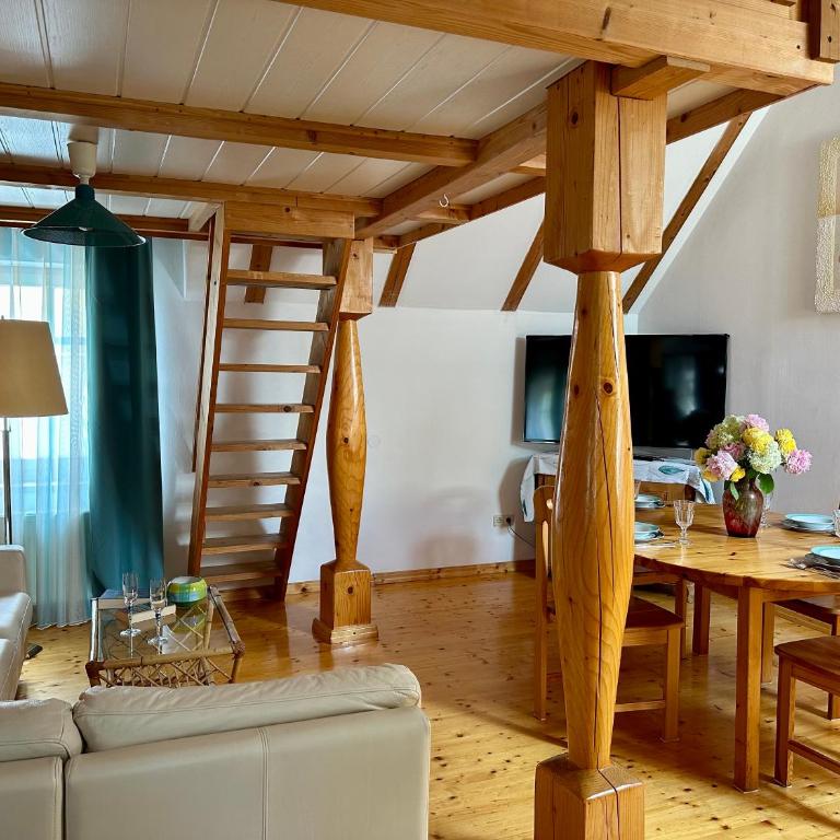 Villa am Faaker See mit Privatstrand und Ruderboot - Apartment mit Aussicht und Balkon - 4
