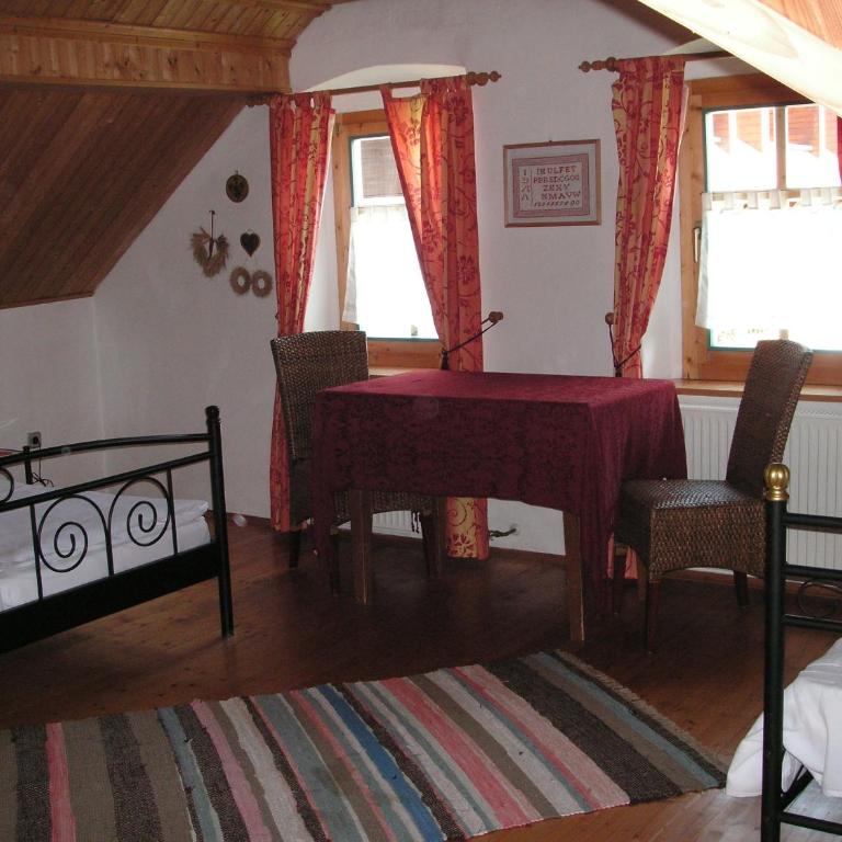 Villa am Faaker See mit Privatstrand und Ruderboot - Apartment mit 3 Schlafzimmern und Seeblick - 11