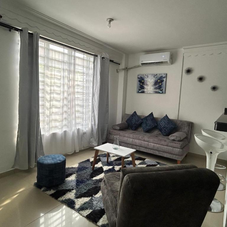 Lujo y Conexión Apto con Aire, WiFi y Comodidad Total en el Caney - Apartamento de 2 dormitorios - 2