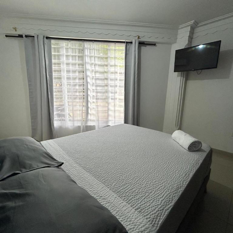 Lujo y Conexión Apto con Aire, WiFi y Comodidad Total en el Caney - Apartamento de 2 dormitorios - 12