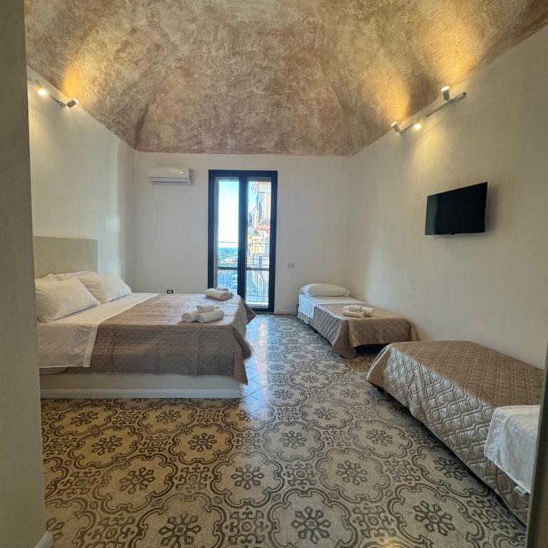 Bella Gallery Terrasini - Vierbettzimmer - 8