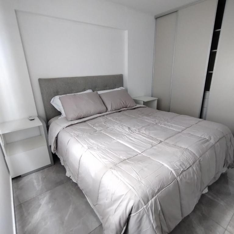 Depto Edificio Faro Plaza Rivadavia - Apartamento de 1 dormitorio - 11