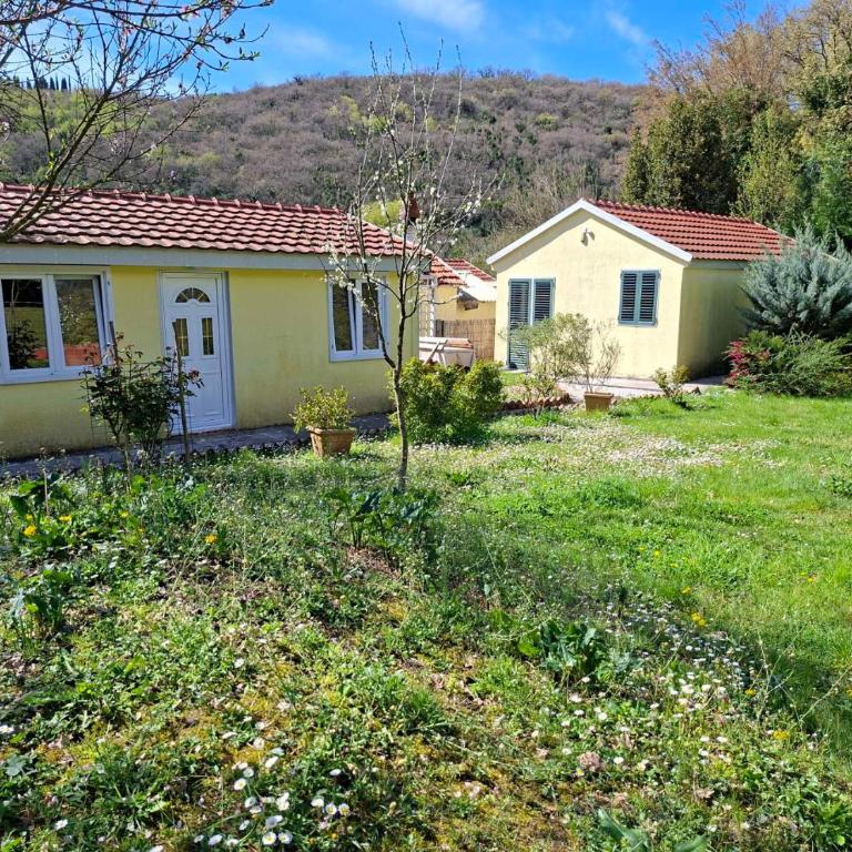 Sunny Bay Village - Mobile Home - 4