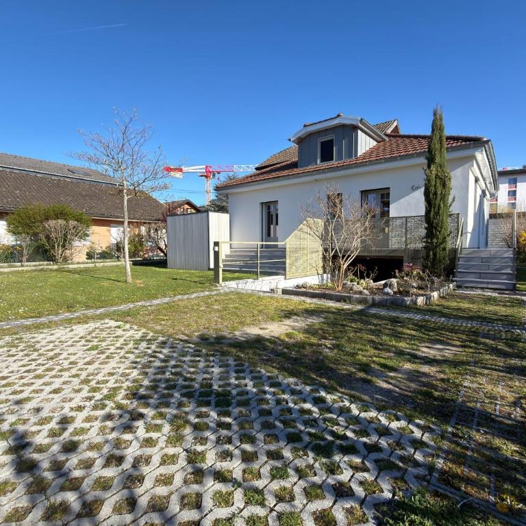 Maison avec jardin 4 pers Proche lac Léman & centre - Maison 2 Chambres - 24