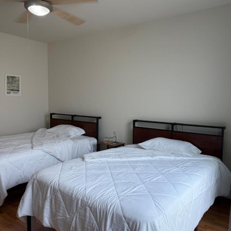 Casa Iris - Double Room with Private Bathroom - 16
