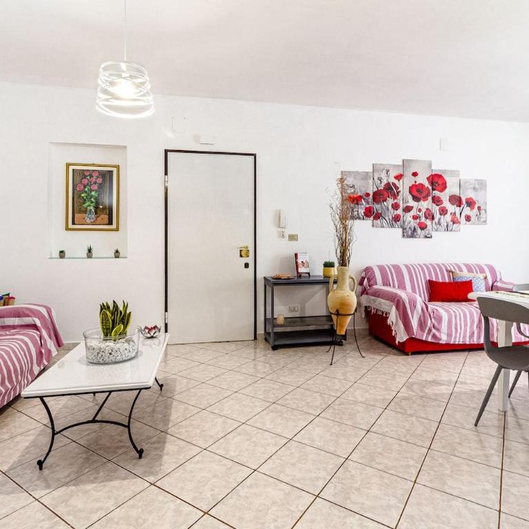 NURAS - MaMi Home 5min from the beach - Three-Bedroom Deluxe Apartment - 1
