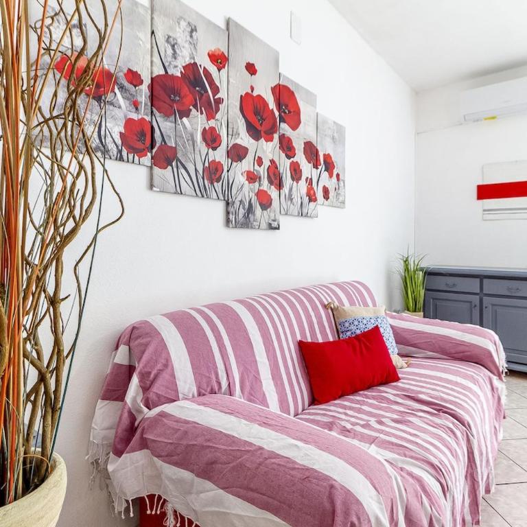 NURAS - MaMi Home 5min from the beach - Three-Bedroom Deluxe Apartment - 9
