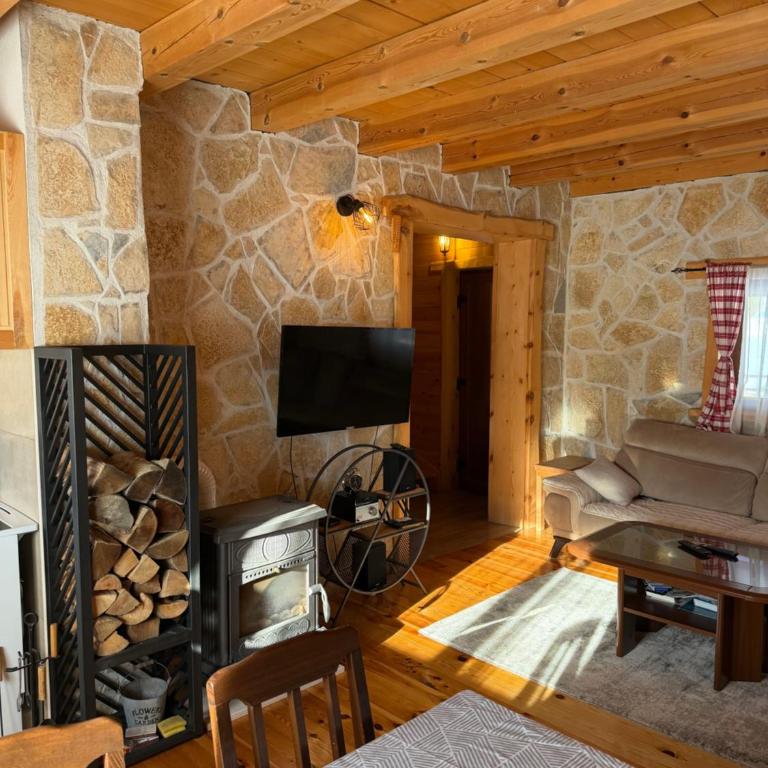 Vacation Home Andjelic - Three-Bedroom House - 7