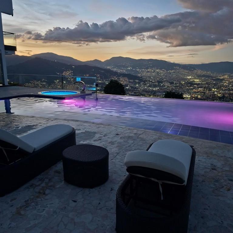 Glass Mansion Breathtaking 180 Panoramic View - Villa - 7