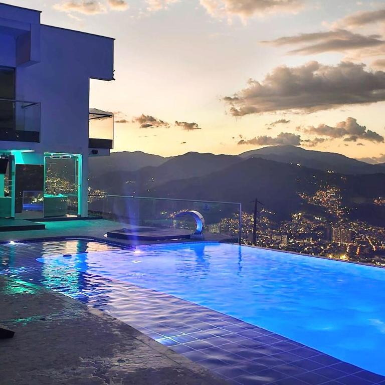 Glass Mansion Breathtaking 180 Panoramic View - Villa - 25