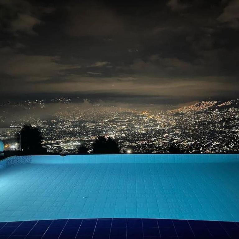 Glass Mansion Breathtaking 180 Panoramic View - Villa - 38