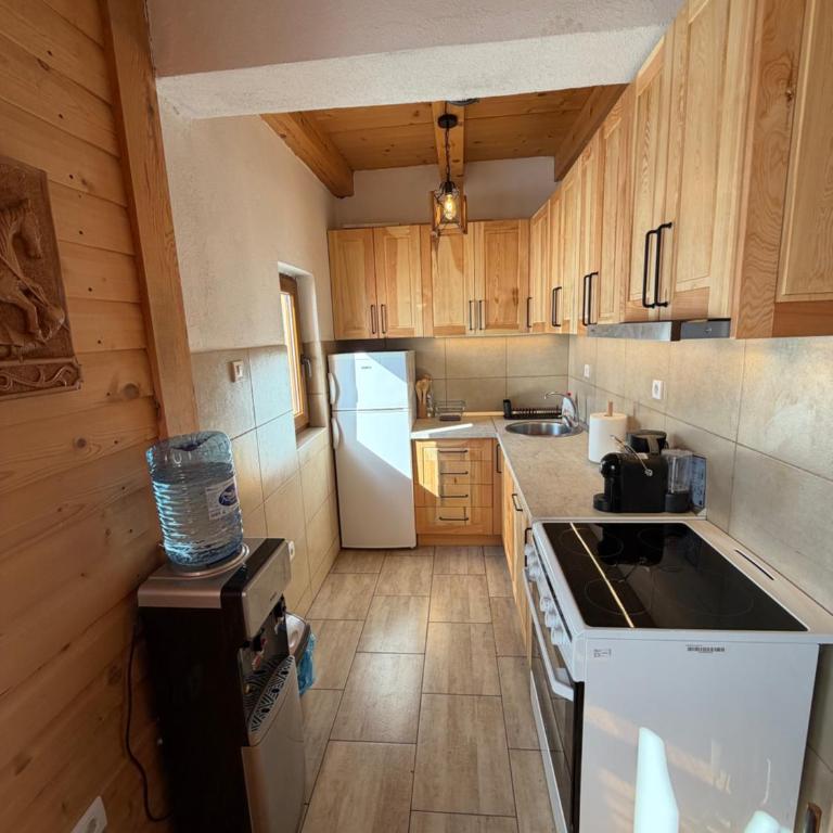 Vacation Home Andjelic - Three-Bedroom House - 6