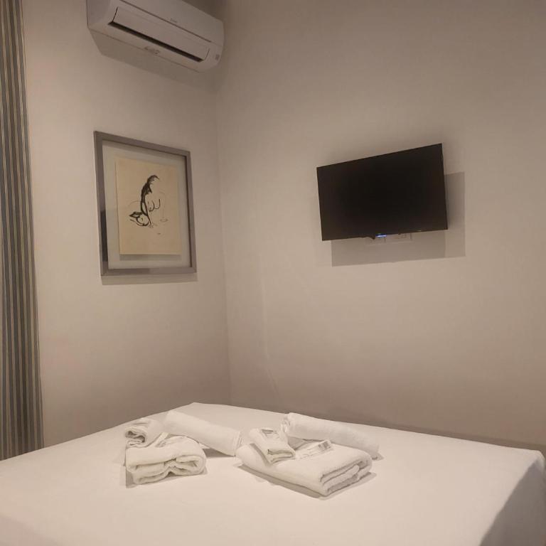 Vista Colosseo con 3 camere, 3 bagni a 100m dalla metro Colosseo - Appartamento con 3 Camere da Letto e con Vista - 39