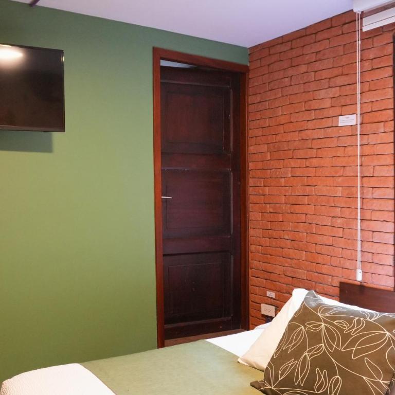 593 Hotel Boutique Baños - Double Room with Private Bathroom - 5