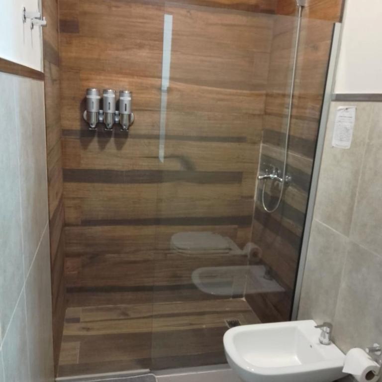 ALOJAMIENTO CENTENARIO - Two-Bedroom Apartment - 9