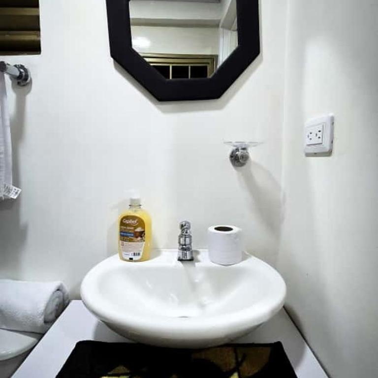 Fly N' Stay Bogota - Two-Bedroom Family Apartment - 1