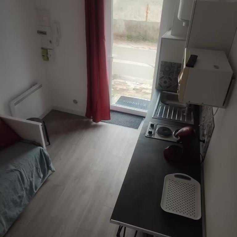 Studio Centre Orléans Place et Parking privé et wifi - Appartamento con 1 Camera da Letto - 13