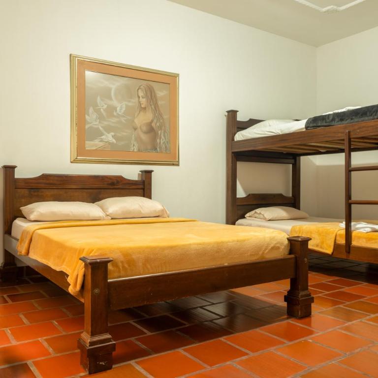 Hotel Balcones del Parque - Habitación Familiar - 1