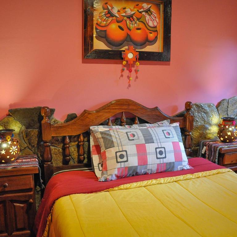 Hostel Copacabana La Quiaca - Double Room with Shared Bathroom - 2