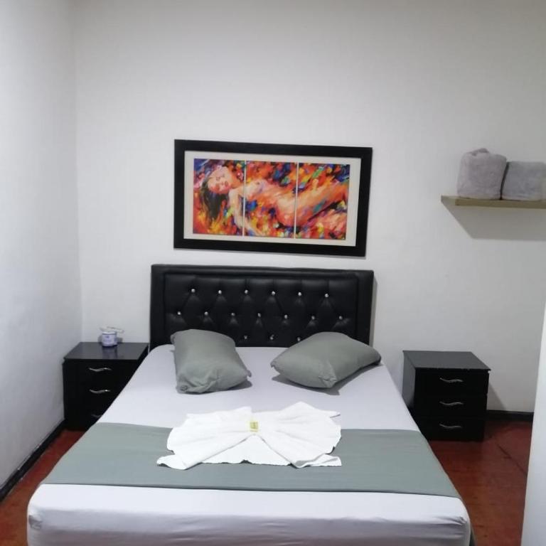 Hospedaje Luna Dorada - Habitación Doble - 6