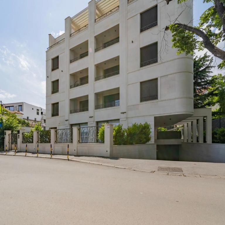 Dedinje Luxury Apartment with Spa & Garage - Apartman sa 2 Spavaće Sobe - 2